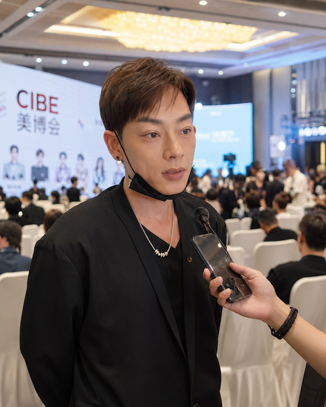 金伟在 CIBE 美博会现场